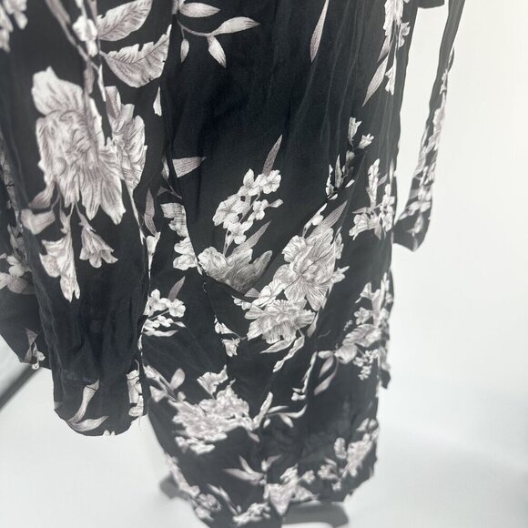 Spiritual Gangster Womens Black & White Floral Kimono Jacket OS Rayon Lightweigh - Picture 10 of 10